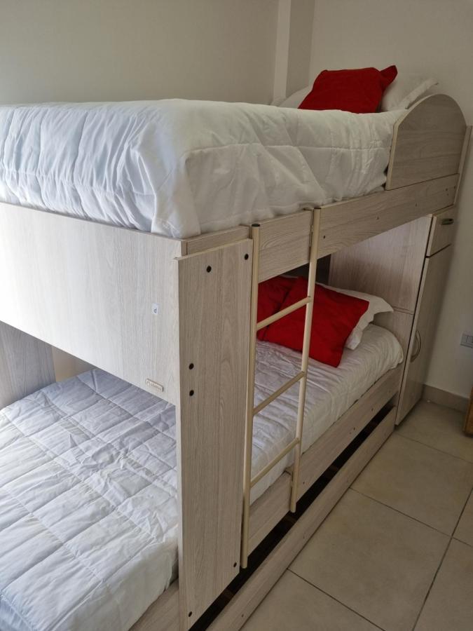 Yoppen: Duplex 2 Dormitorios En อูซัวยา ภายนอก รูปภาพ